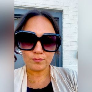 Meet your Posher, Rebecca